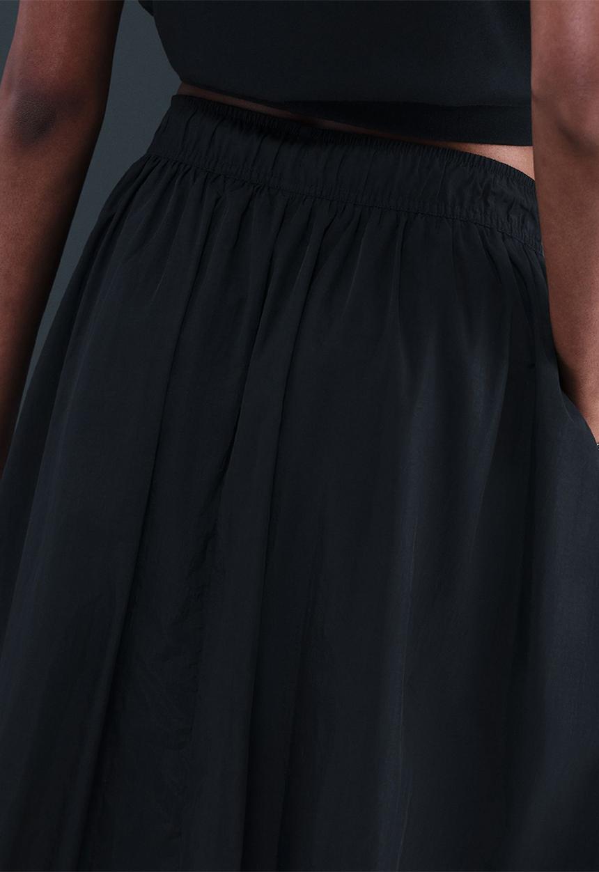 Nike - Nike Windrunner Skirt - Black