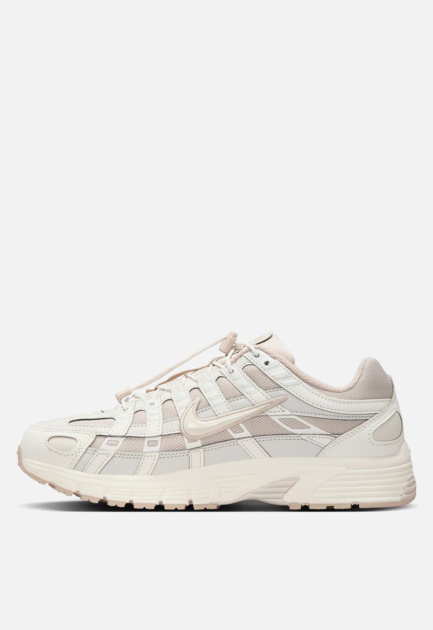 Nike - P-6000