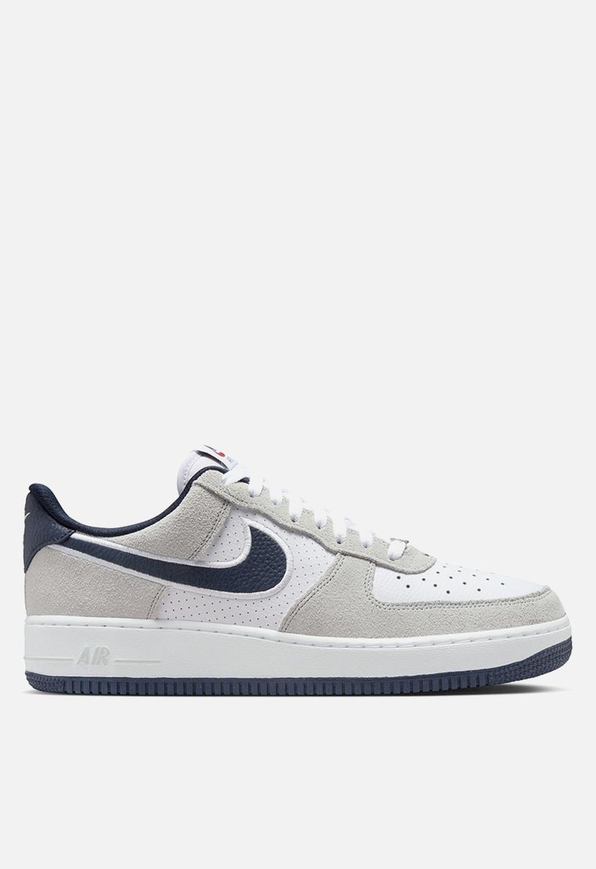 Nike - AIR FORCE 1 '07 LV8
