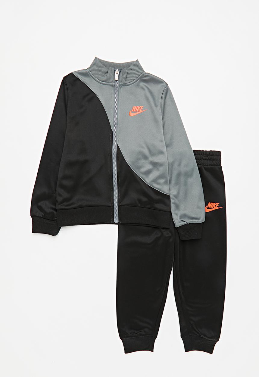 Nike - Nike tricot set - black