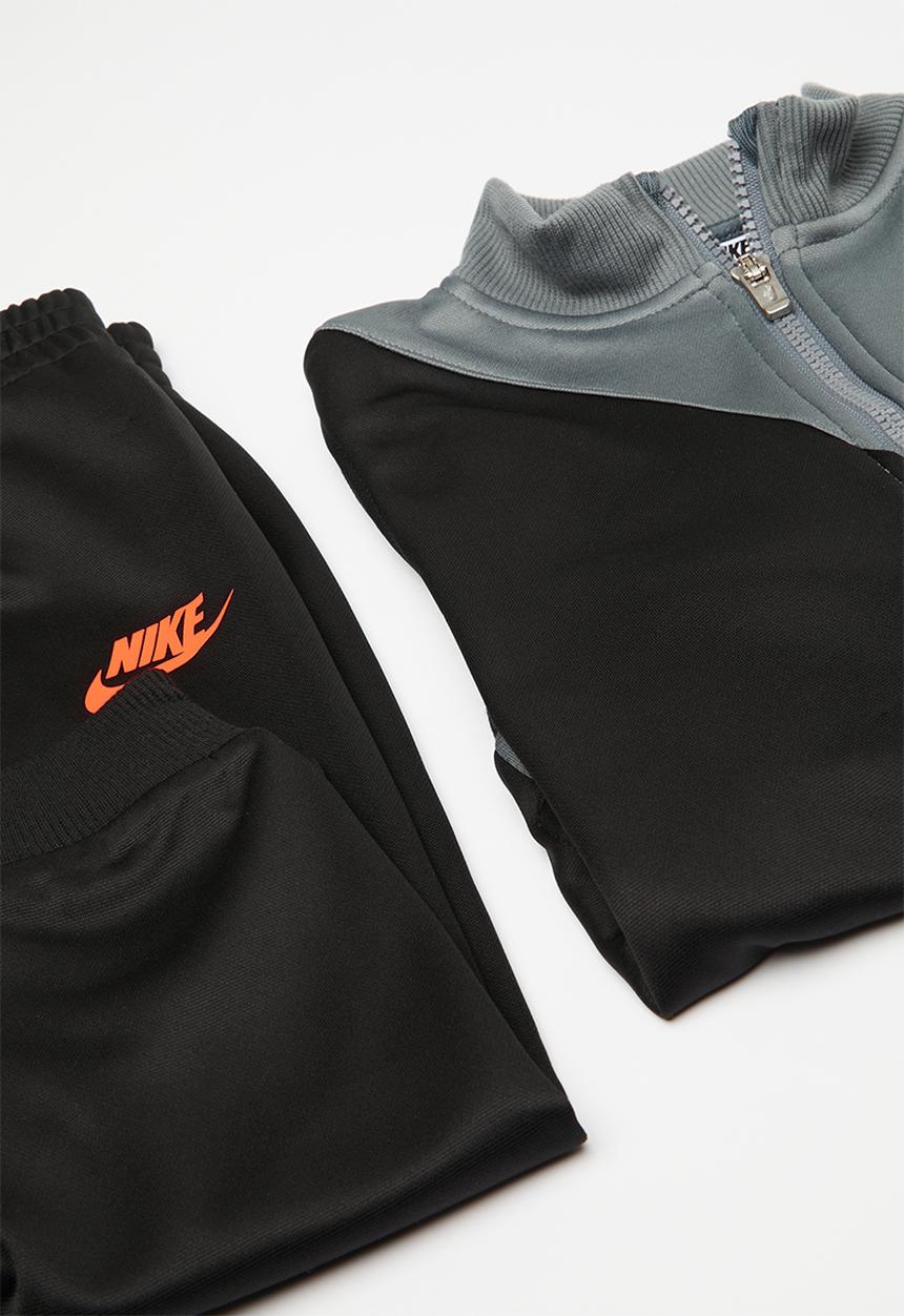 Nike - Nike tricot set - black