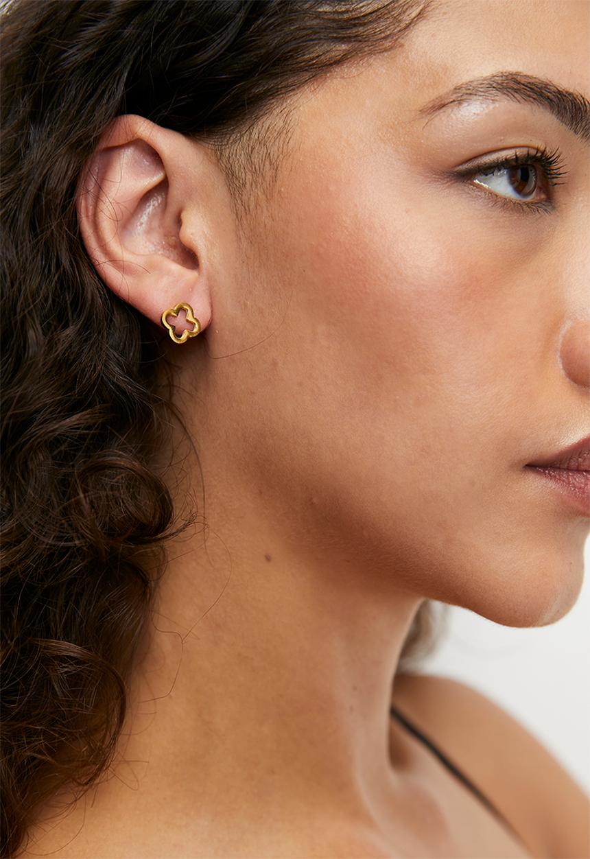 Zoe on Trend - Trendy clover designer earrings - gold