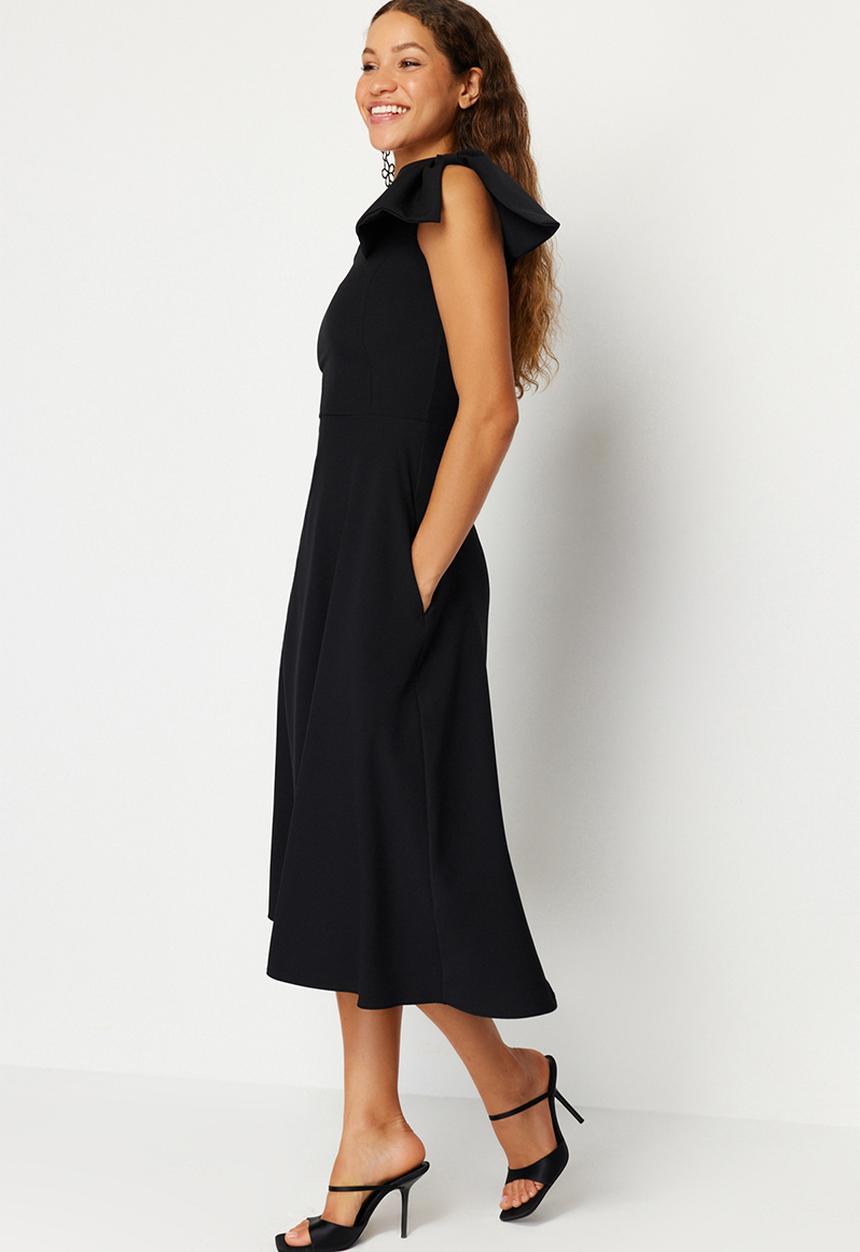 Trendyol - A-Line Bow Detailed Woven Evening Dress - Black