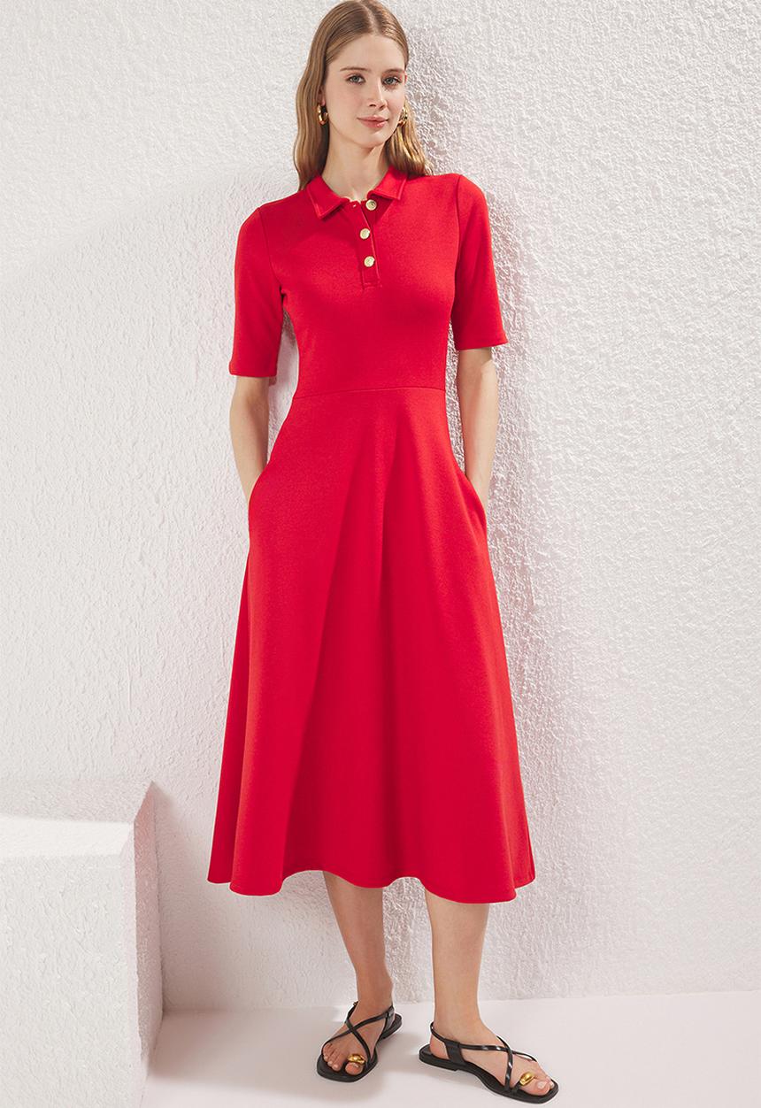 Trendyol - Buttoned collar three quarter sleeve skater/waist open midi knit dress - red