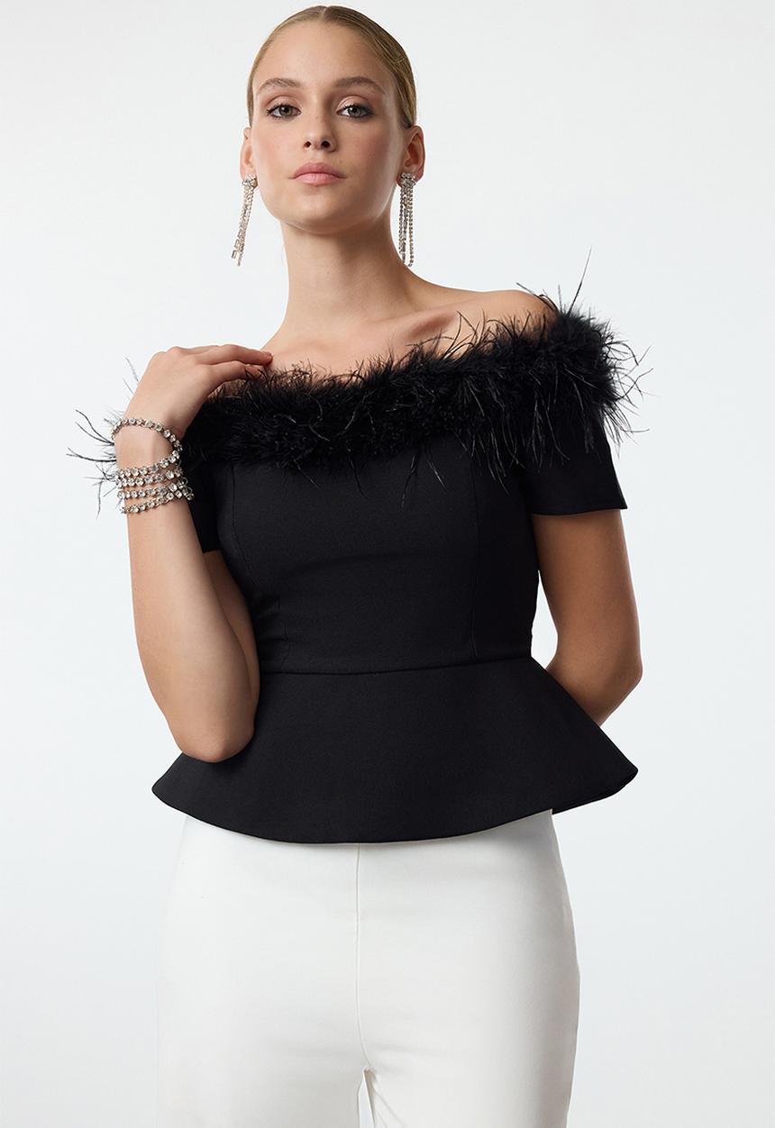 Trendyol - Carmen collar woven stylish blouse - black
