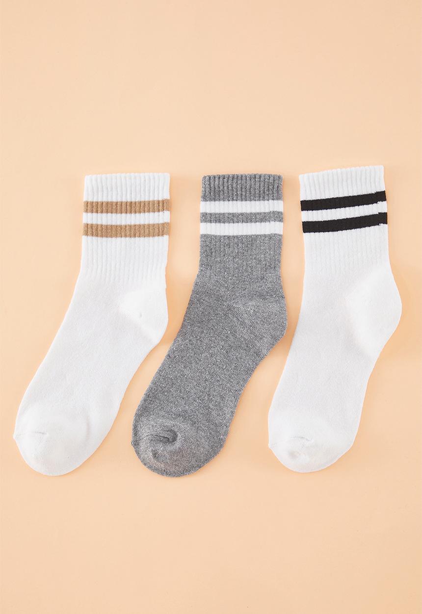 Trendyol - 3-pack striped ankle length knitted socks - white
