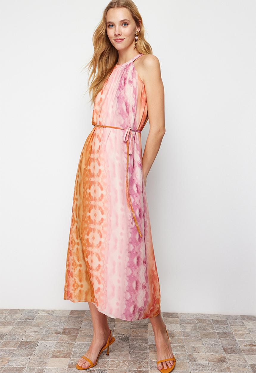 Trendyol - Abstract pattern straight cut chiffon lined maxi woven dress - pink