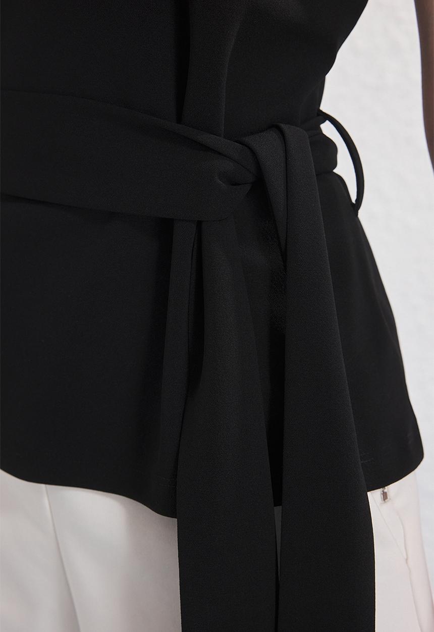 Trendyol - Belted asymmetric collar detail crepe stretch knit top- black