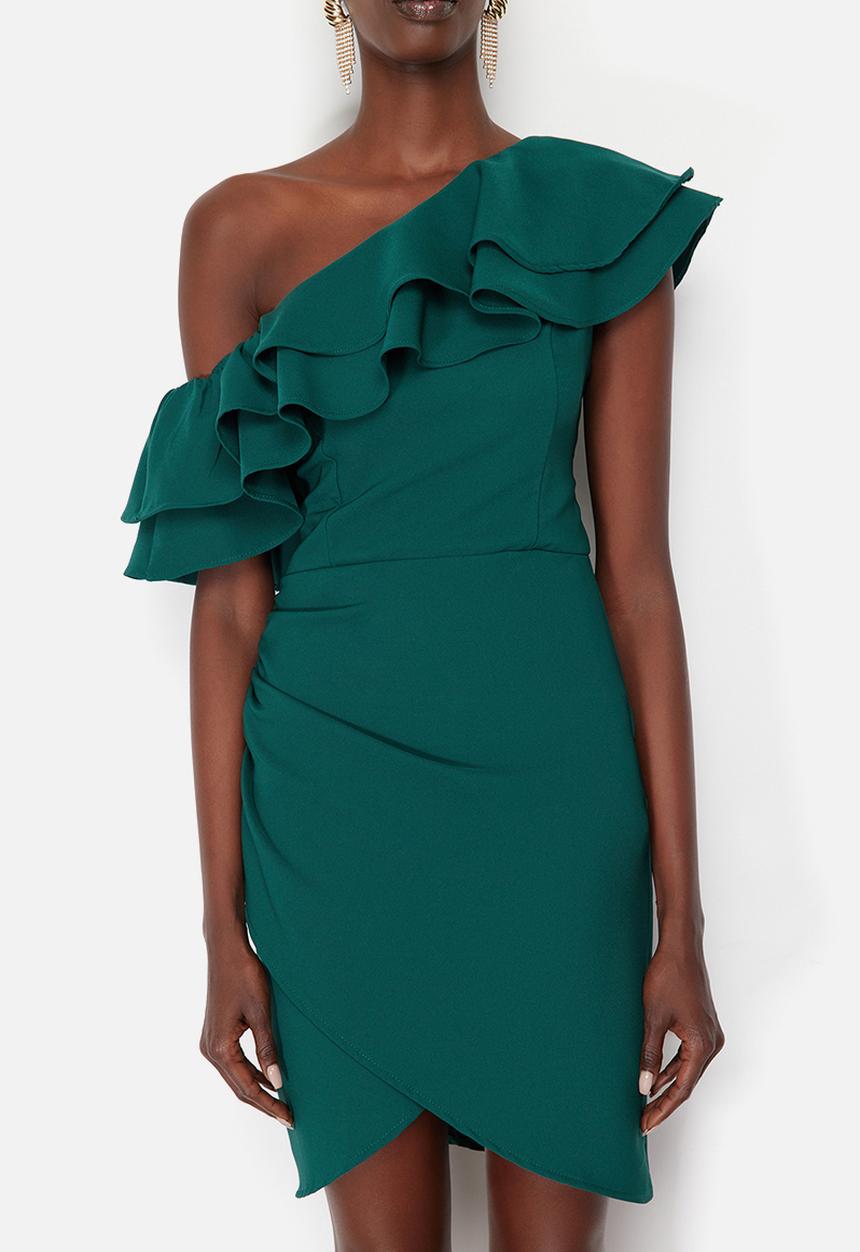 Trendyol - Single Sleeve Ruffle Woven Short Elegant Evening Night Graduation Dress - Emerald