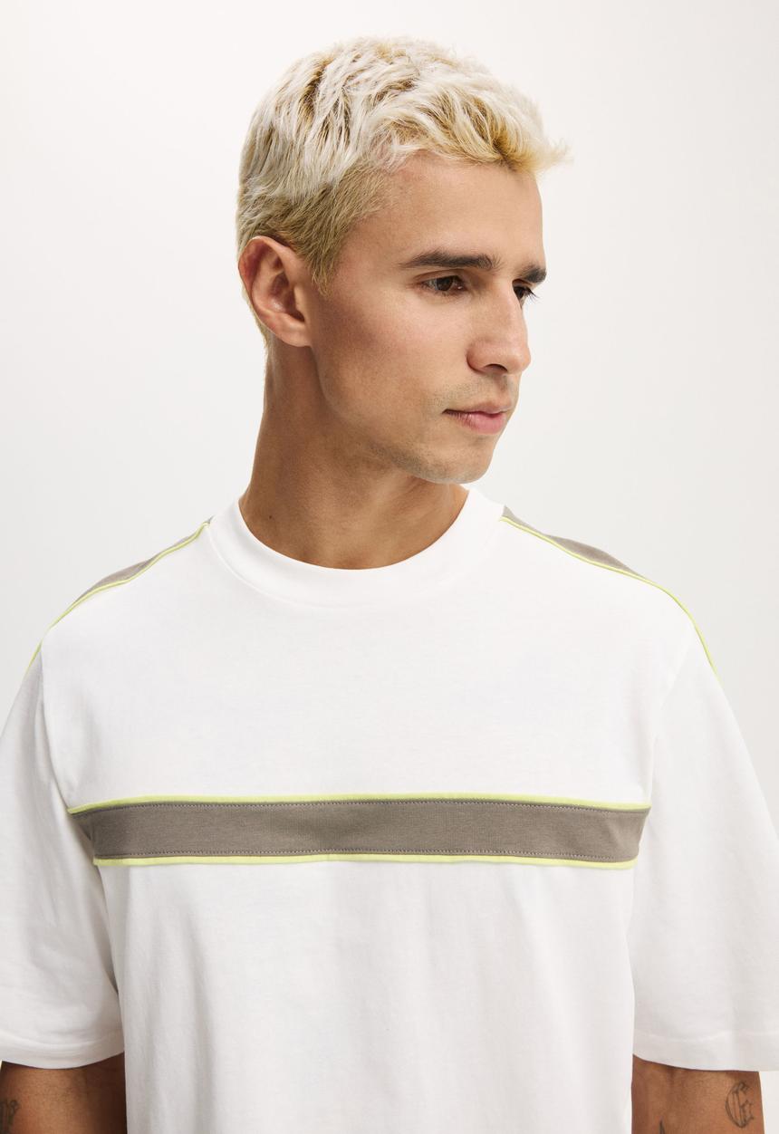 Cotton On - Cropped Fit Panel T-Shirt - Vintage White Contrast