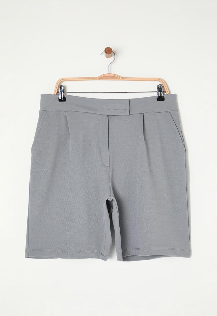 Trendyol - Pleat detail plus size knitted shorts & bermuda - gray