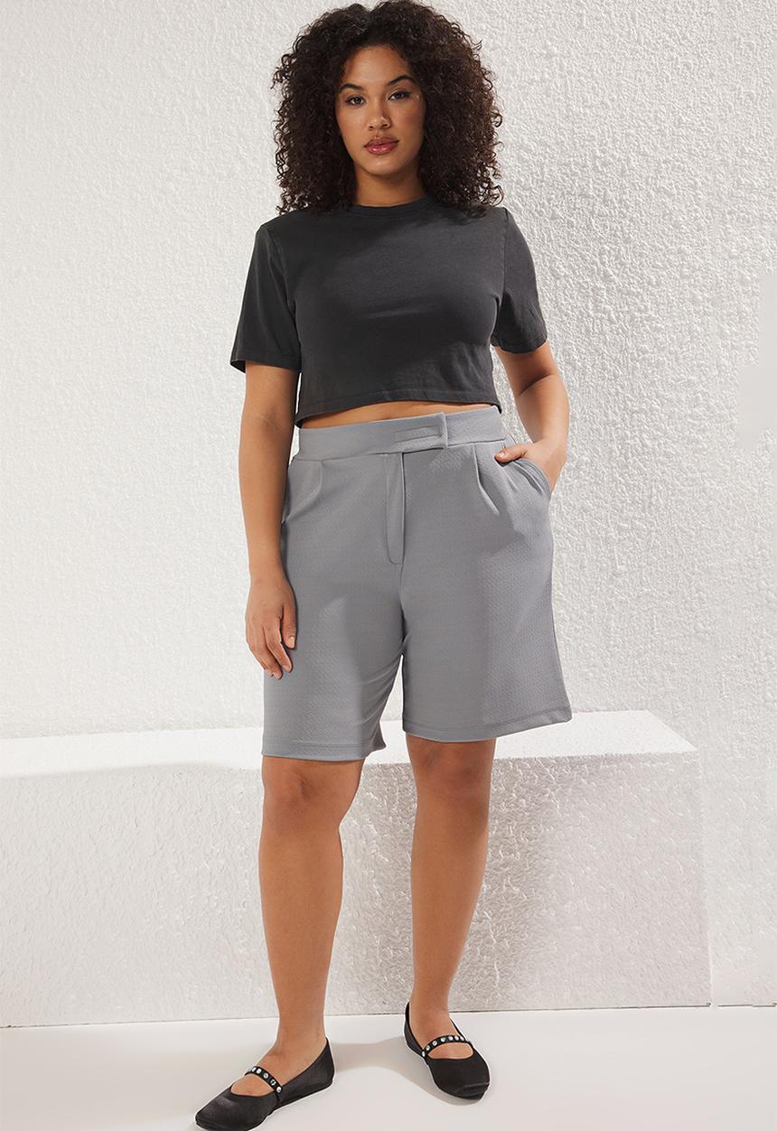 Trendyol - Pleat detail plus size knitted shorts & bermuda - gray