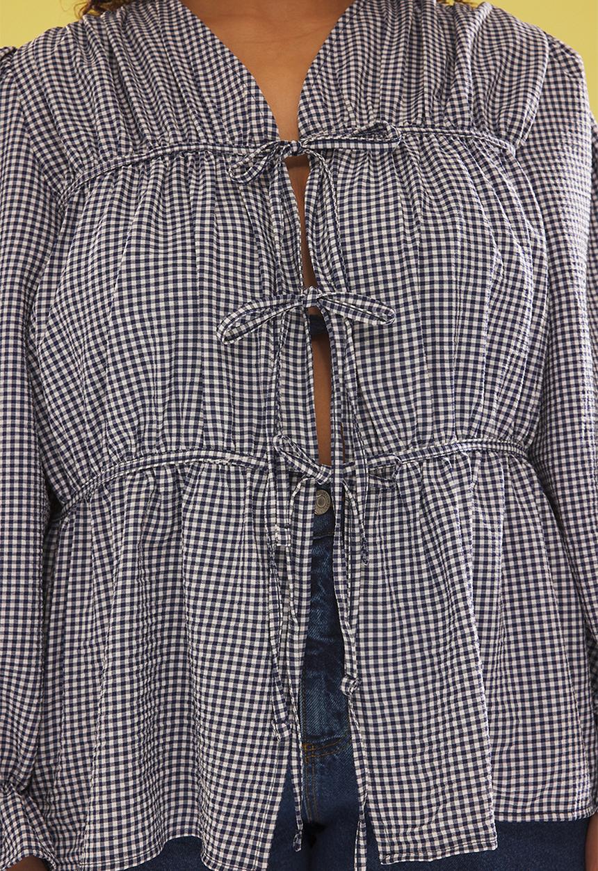 Trendyol - Blue bow long balloon sleeve textured seersucker woven plus size blouse - navy blue