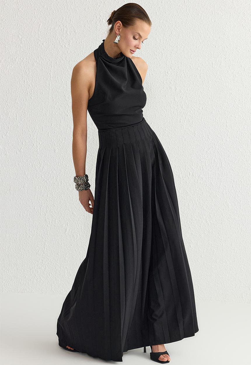 Trendyol - Crepe Woven Pleated Elegant Evening Dress - Black