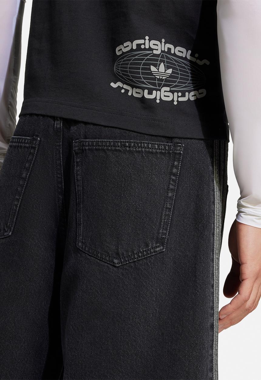 adidas Originals - Adicolor Denim Firebird Shorts - Black