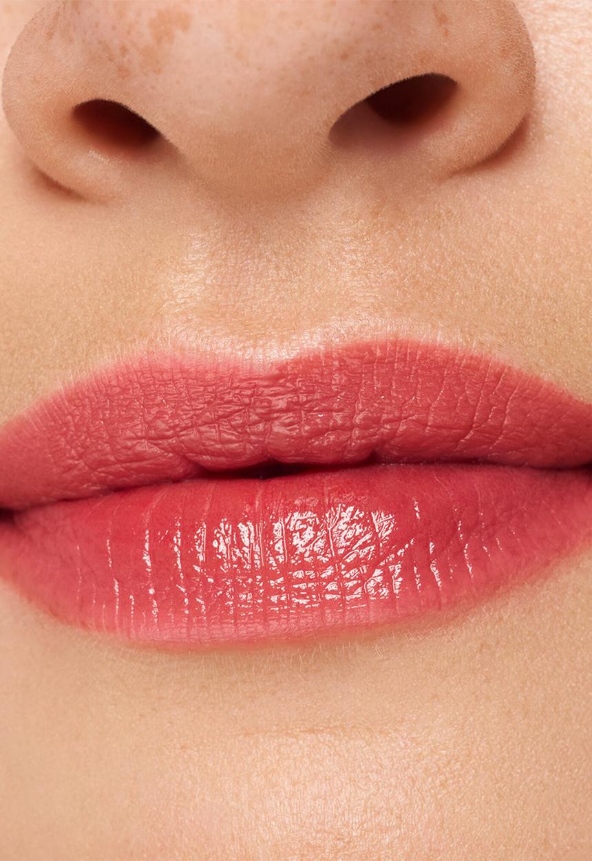 essence - Hydra Kiss Lip Tint - 01 Blushing Nude