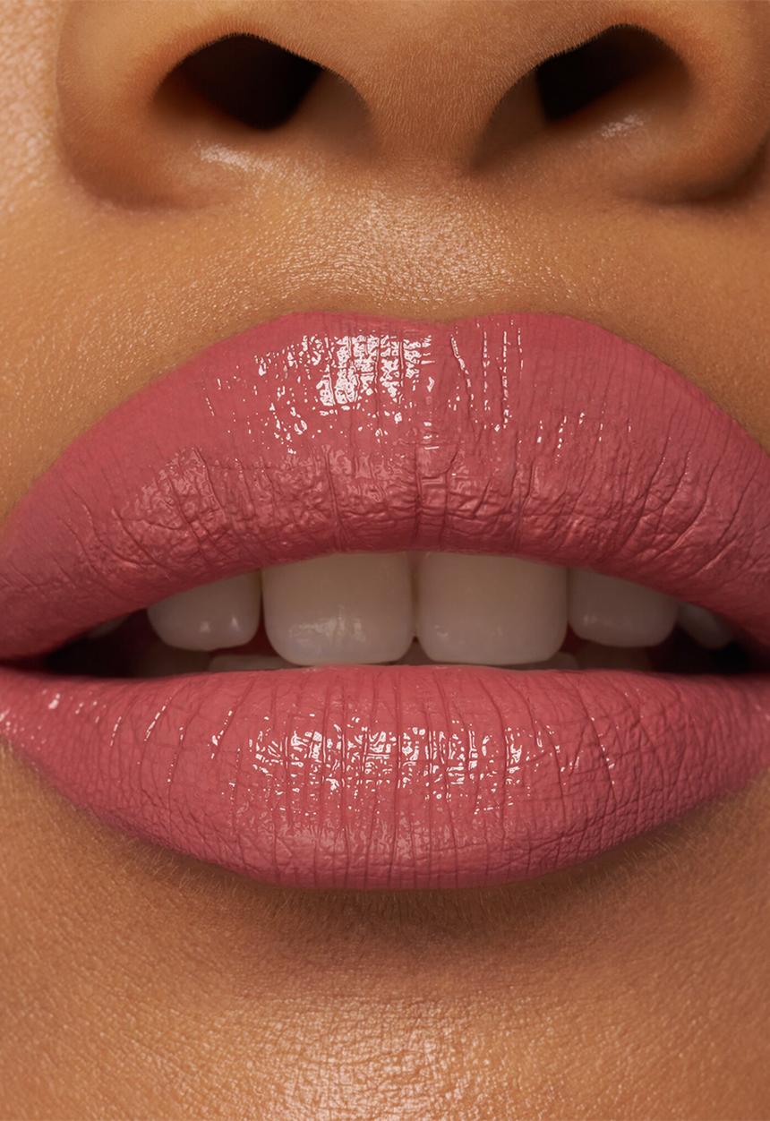 essence - Satin GLOW Luminous Shine Lipstick - 02 Blushin It