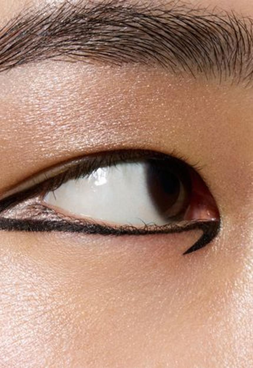 MAC - DAZZLE Glitter Single Eye Shadow Compact - She Sparkles
