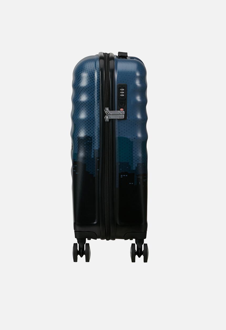 American Tourister - Disney Wavebreaker Spinner TSA Marvel Captain America City