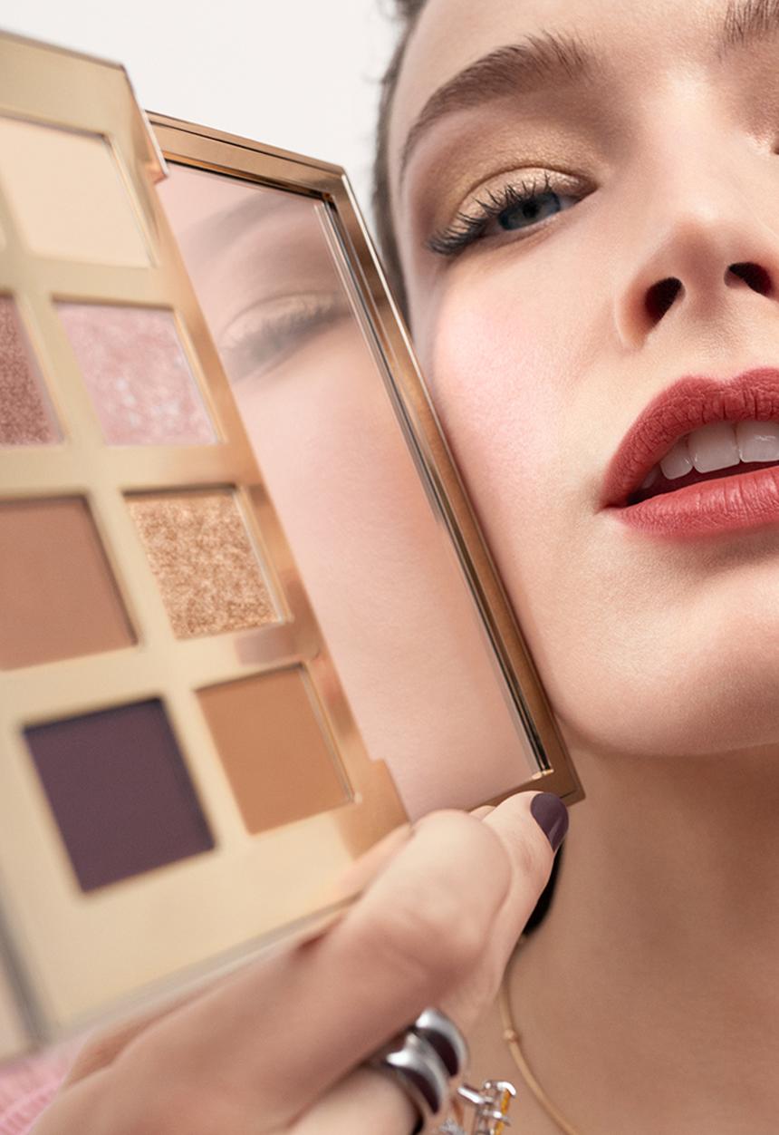 BOBBI BROWN - Wrapped in Wonder Sweet Decadence Eye Shadow Palette