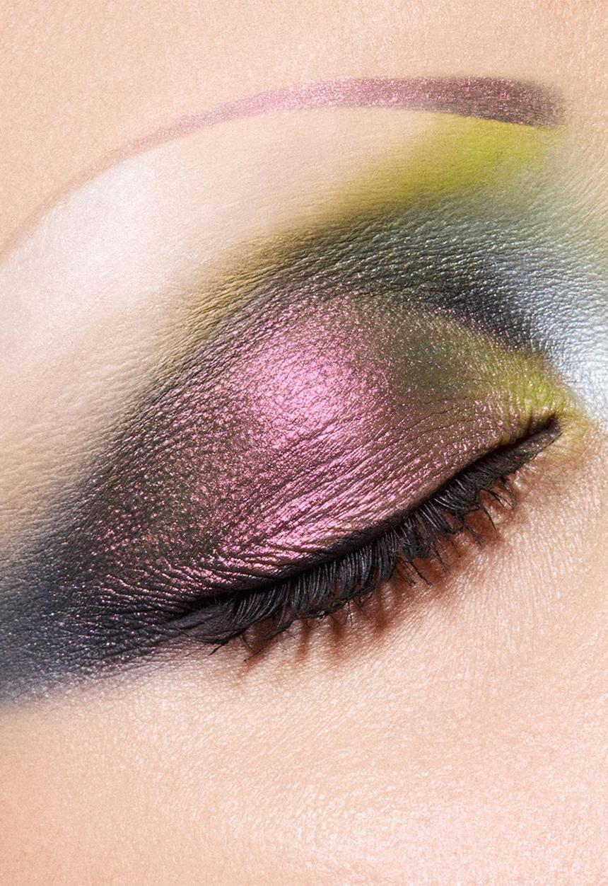 MAC - DAZZLE Multichrome Single Eye Shadow Compact - Kaleidoscope