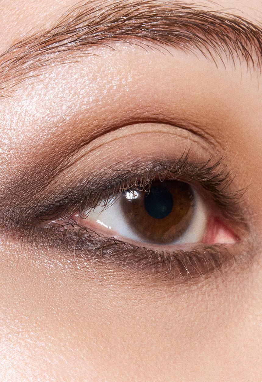 MAC - DAZZLE Metallic Single Eye Shadow Compact  - Locket