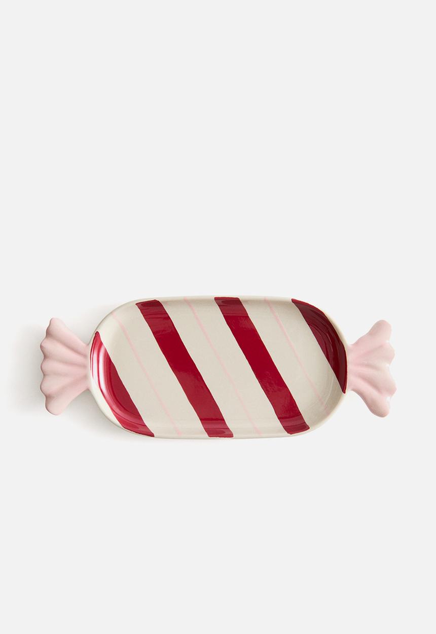 H&M - Figurative stoneware serving plate - red wrapped sweet 