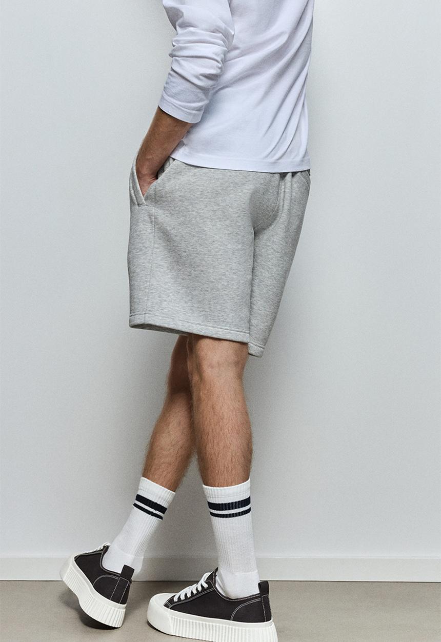 H&M - Regular fit sweatshorts - light grey marl 