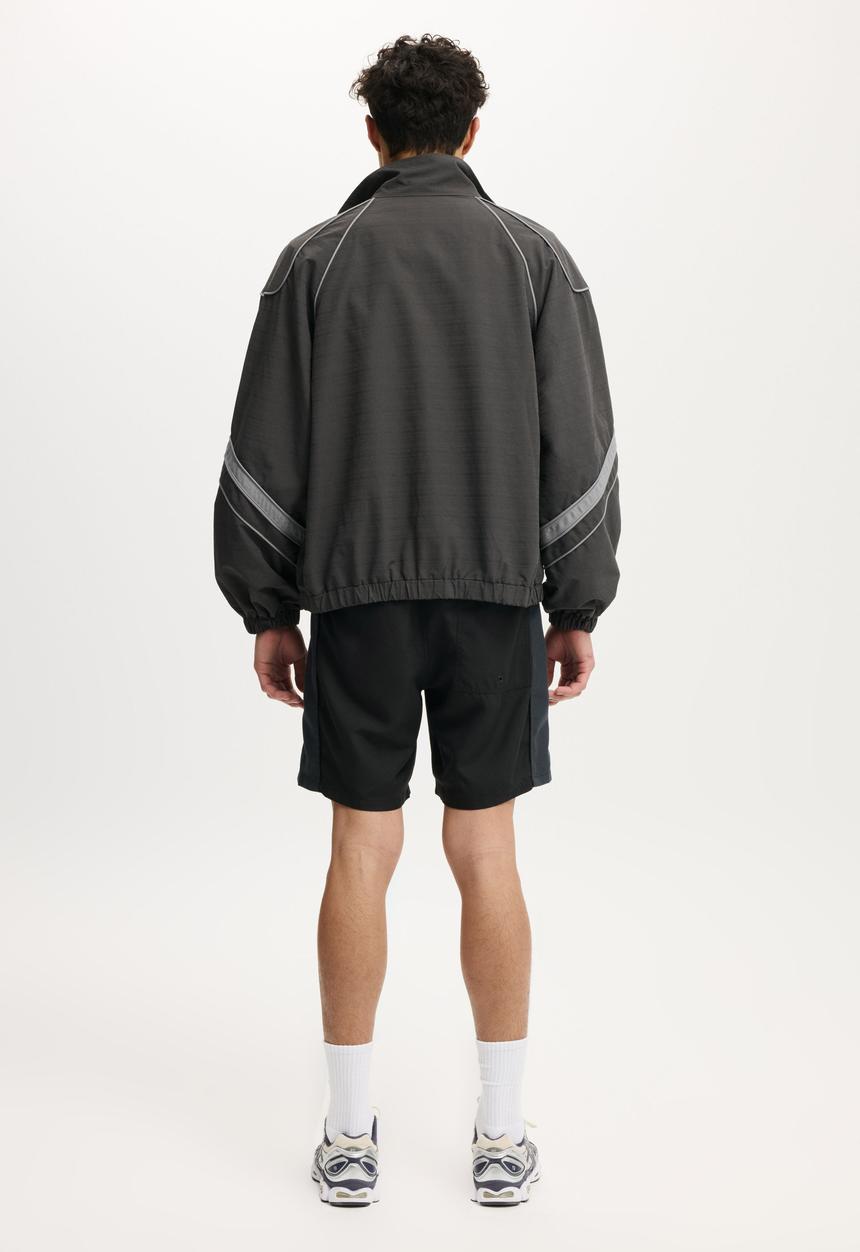 Cotton On - Nomad Baggy Short - Black Side Panel