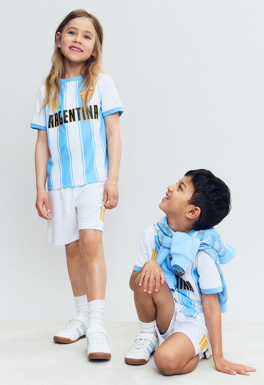 H&M - Football set - light blue argentina