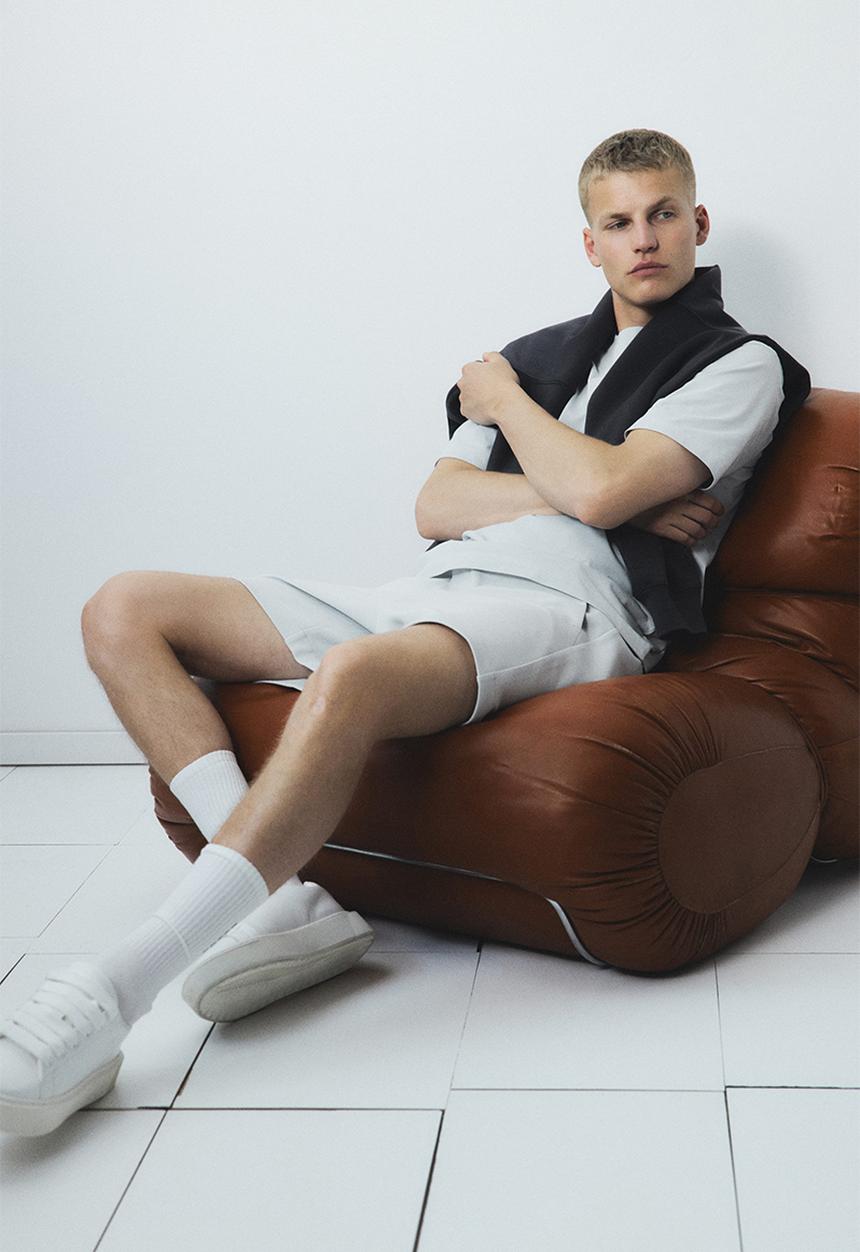 H&M - Regular fit sweatshorts - light grey 