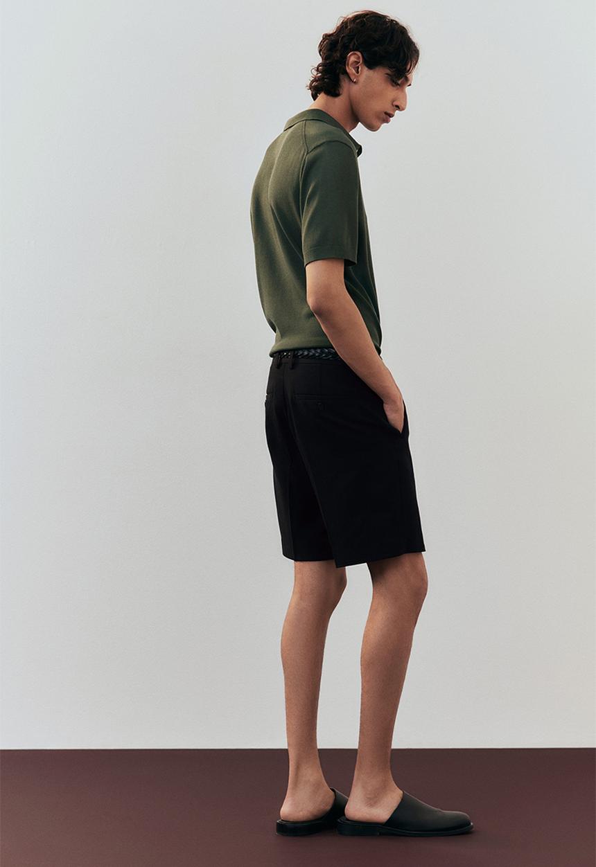 H&M - Regular fit lyocell-blend chino shorts - black