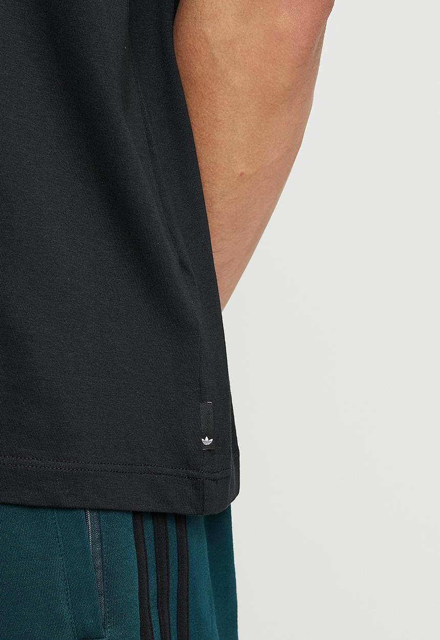 adidas Originals - Campus GFX 2M Tee- Black