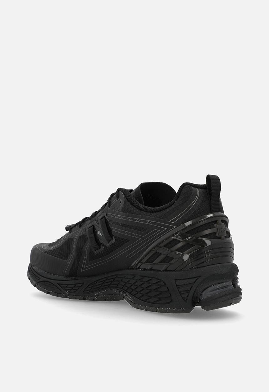 New Balance  - 1906R v1