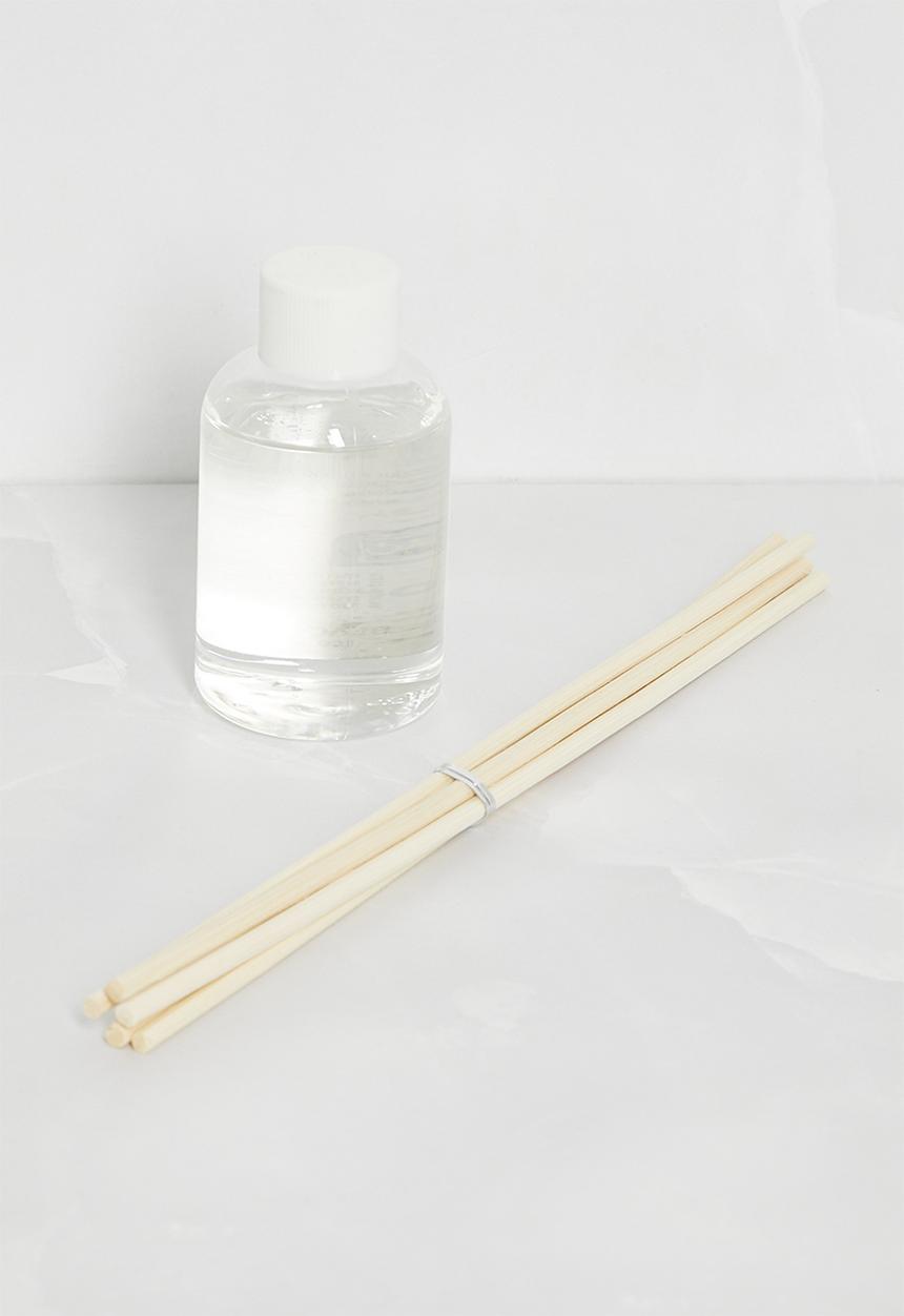 H&S - Black rose reed diffuser - pink