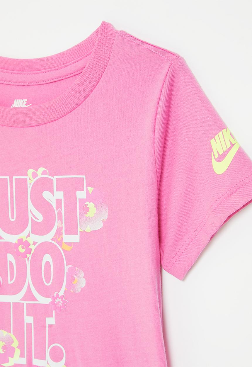Nike - Nike short sleeve tee - playful pink