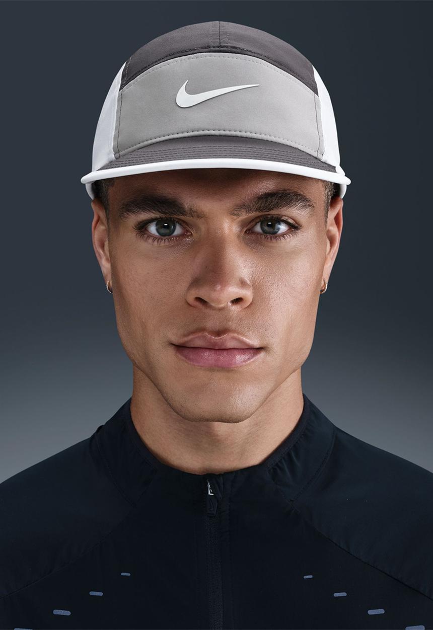 Nike - Nike Dri-Fit Fly Unstructured Swoosh Cap - Medium Ash/College Grey