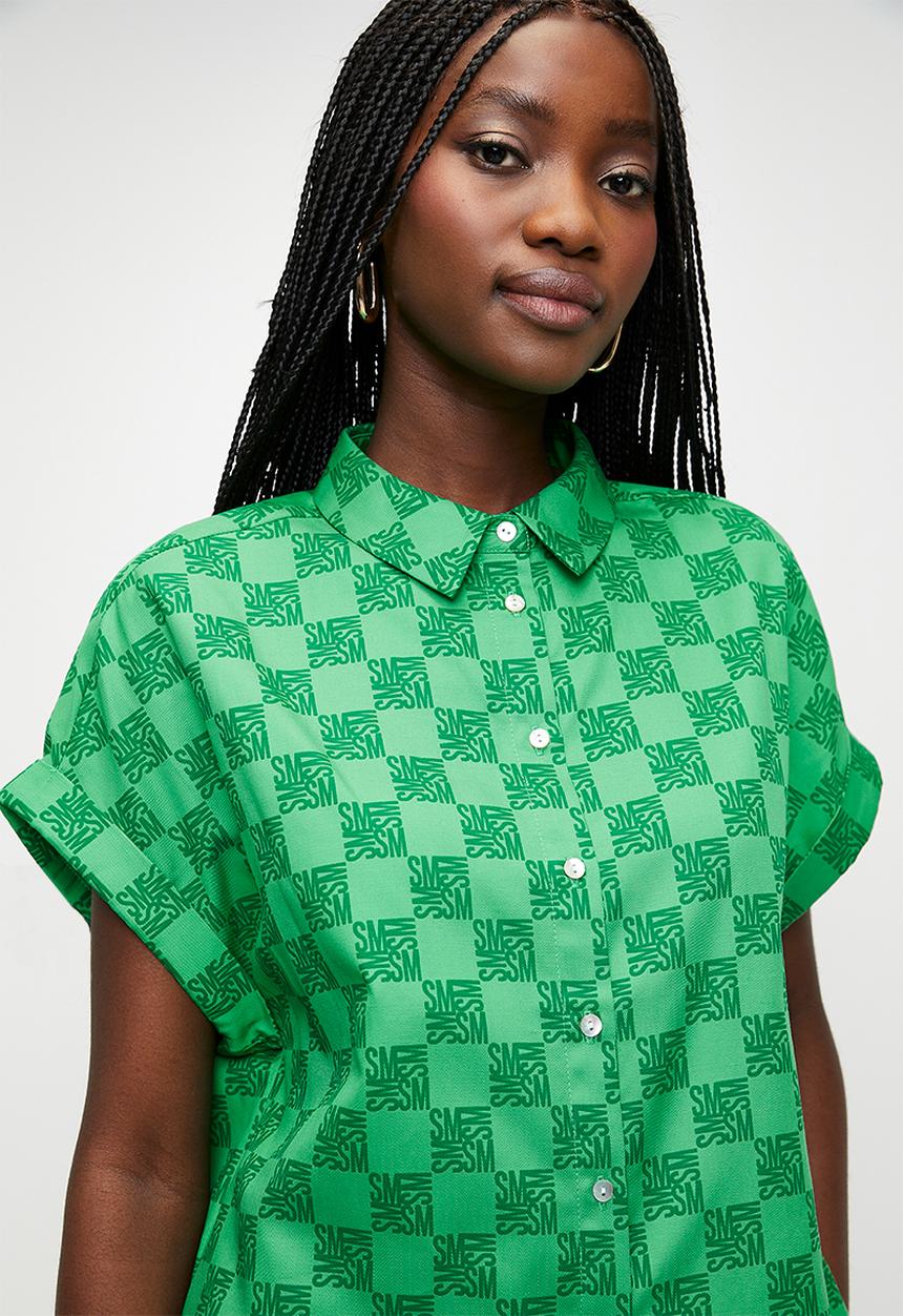 Steve Madden - Ladies Navaeh Allover Printed Shirt - Emerald