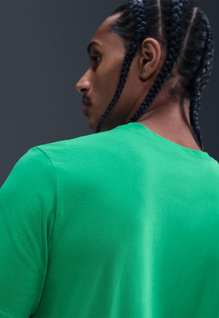 Nike - NSW Club Tee - Green
