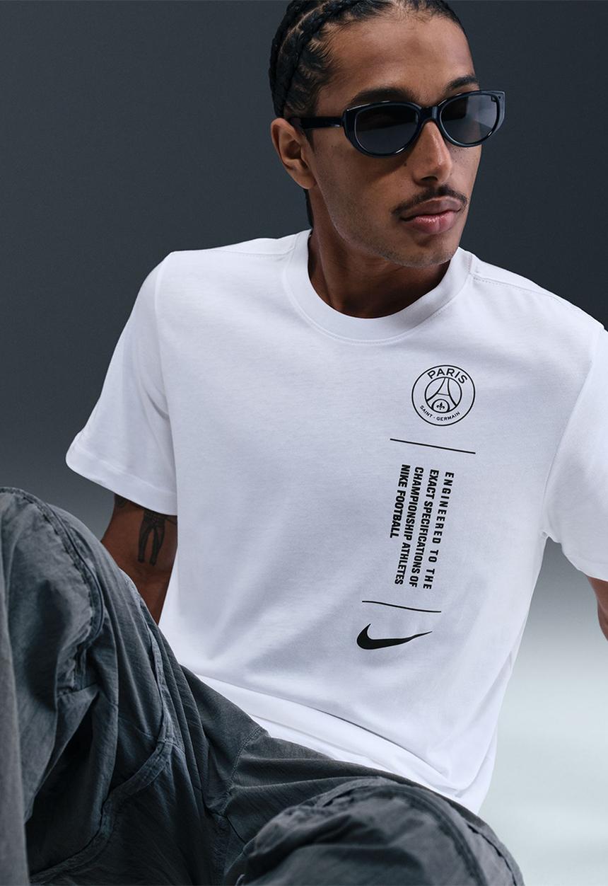 Nike - Paris Saint Germain  Football Tee