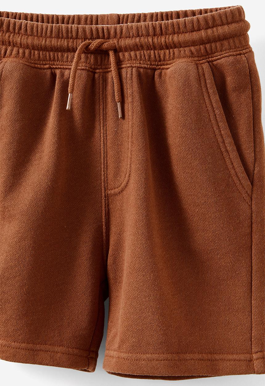 Cotton On - Henry slouch short - chestnut garment dye