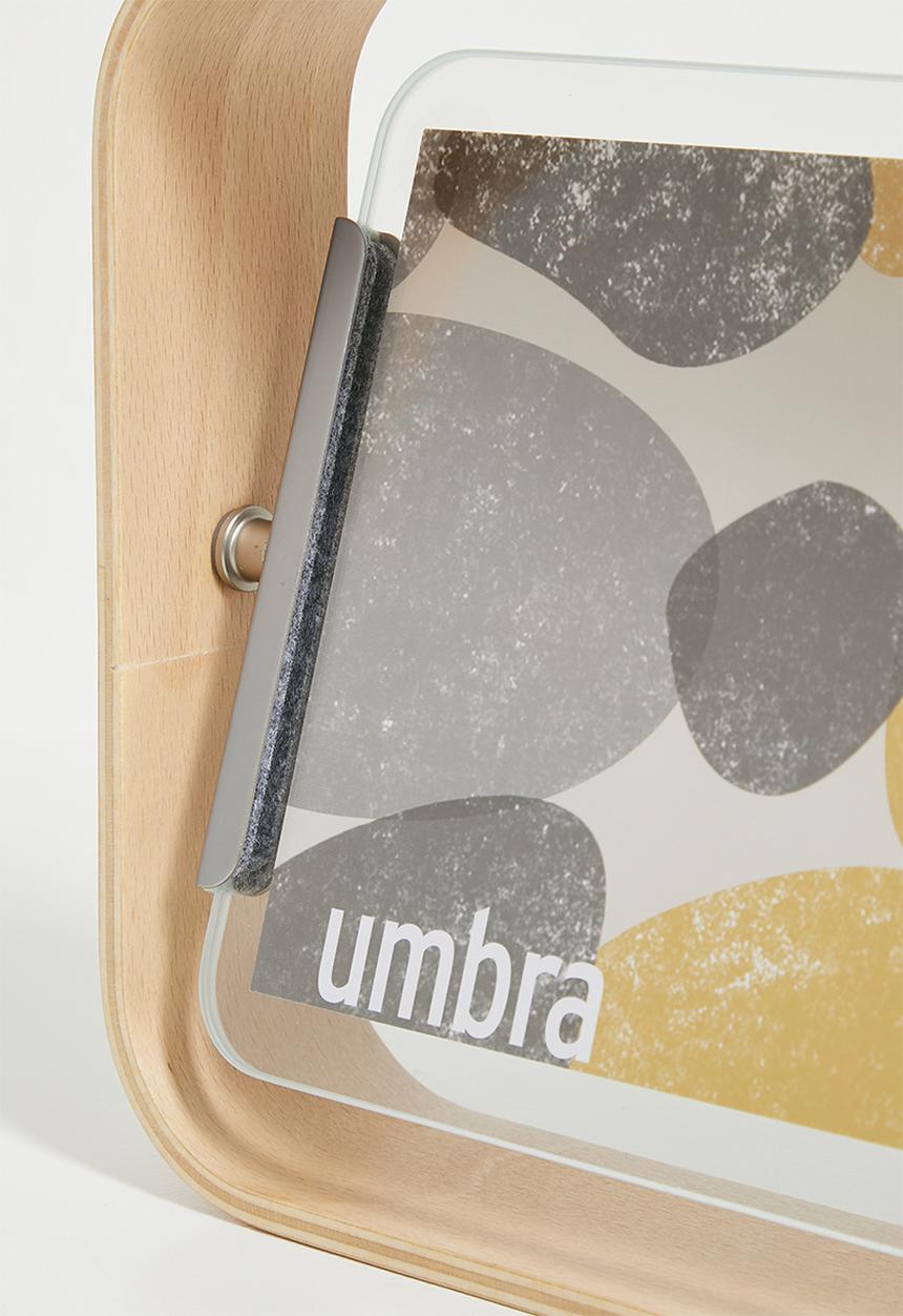Umbra - Bellwood photo display - natural