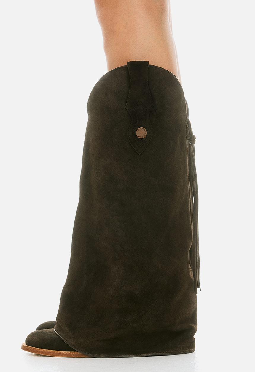 H&M - Lorena Saravia H&M: Western-inspired suede boots - brown