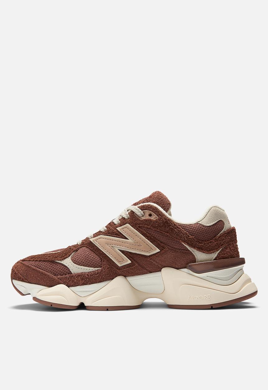 U9060V1 - Rich Oak with Timberwolf