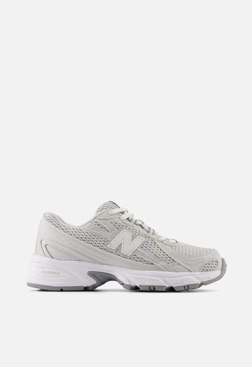 New Balance  - Kids 740 grade school - grey