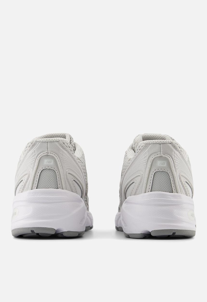 New Balance  - Kids 740 grade school - grey