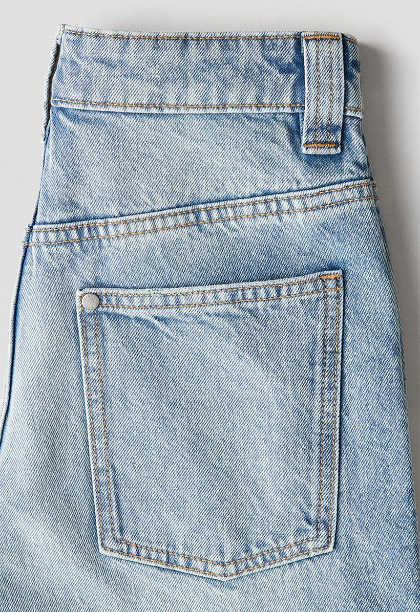H&M - Baggy denim shorts - light denim blue 