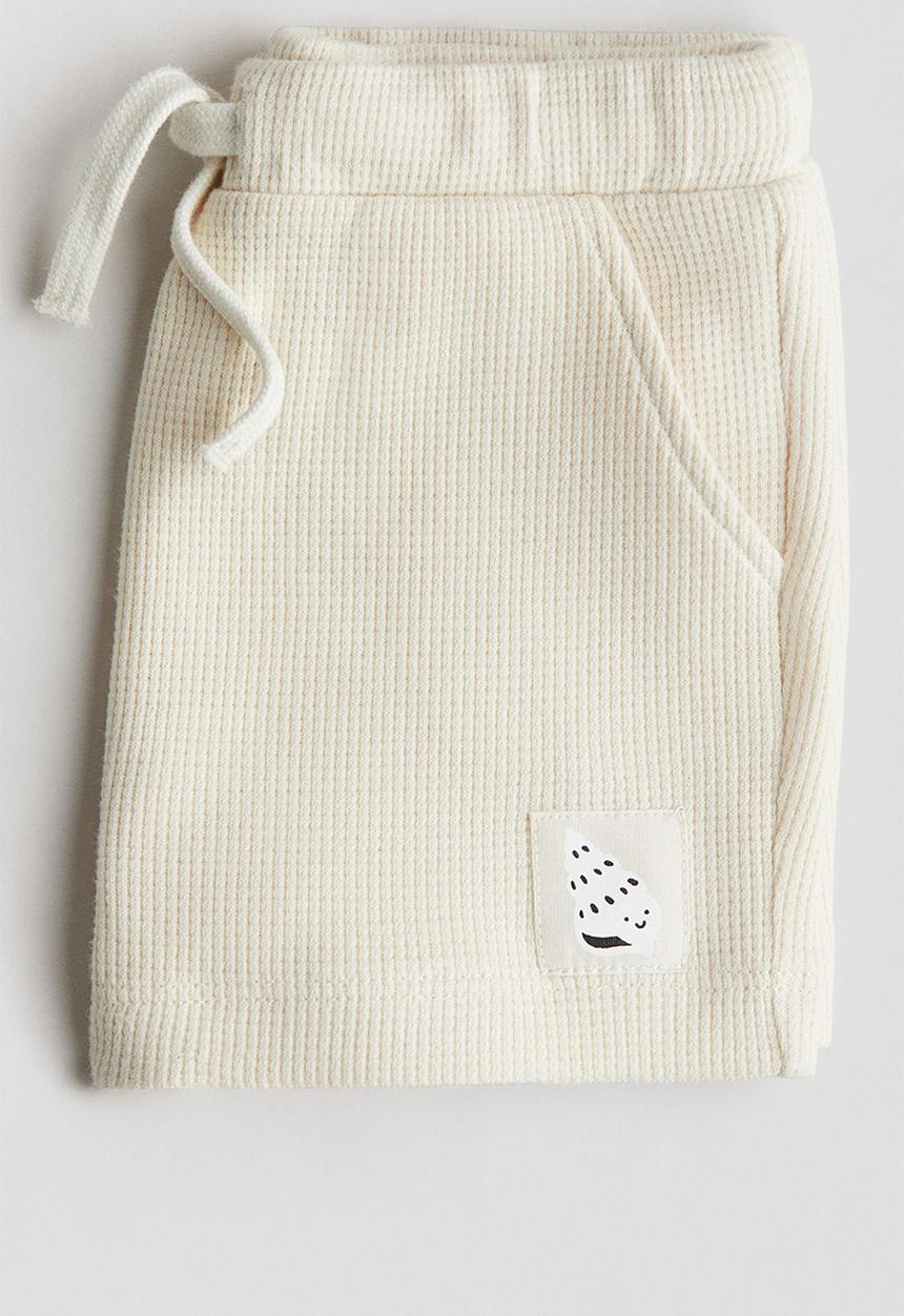 H&M - Waffled cotton shorts - cream