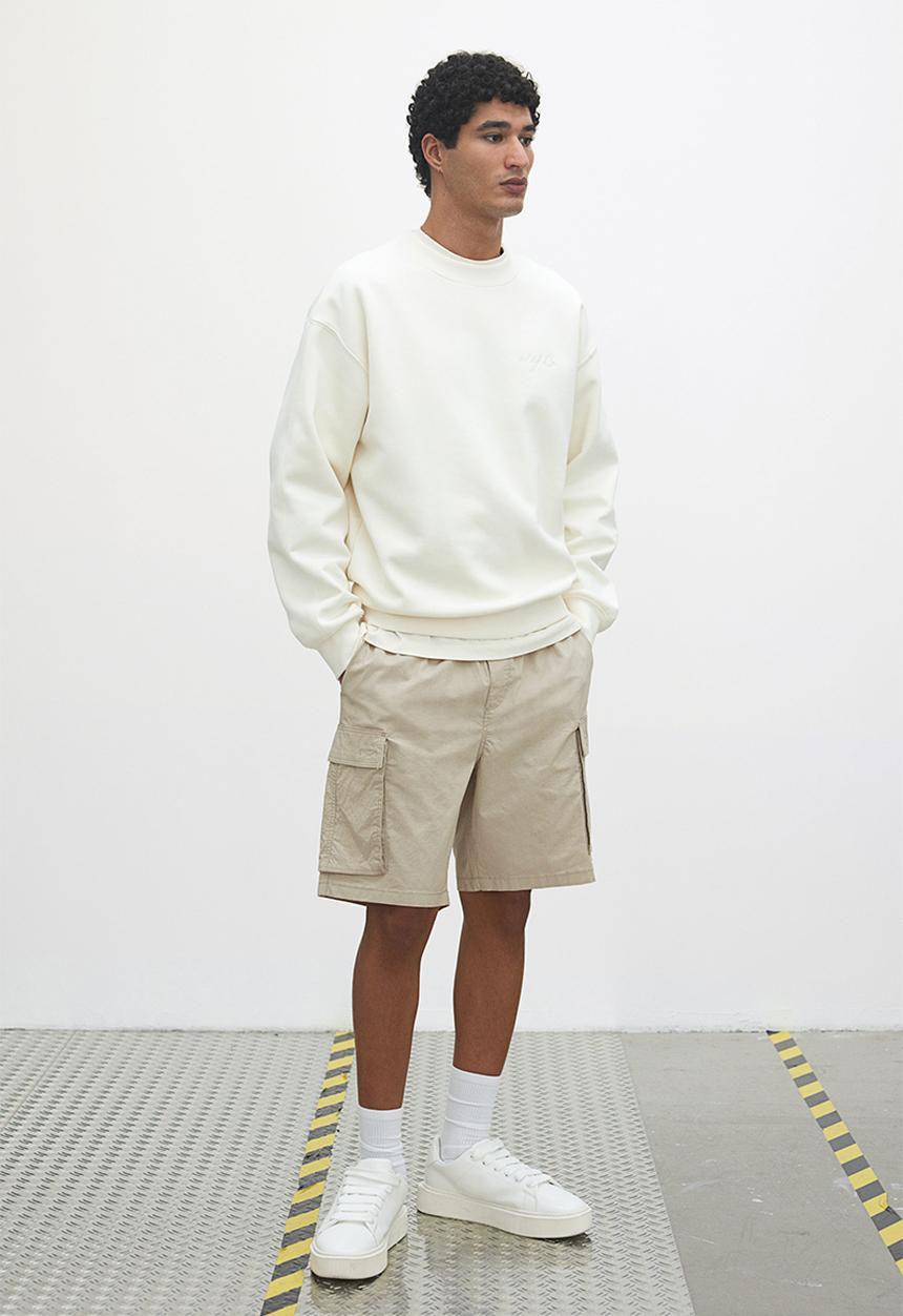 H&M - Regular fit cargo shorts - beige