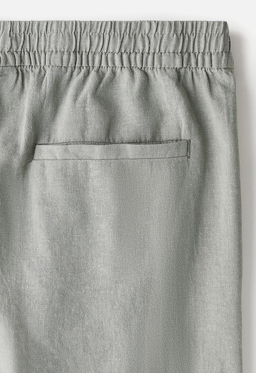 H&M - Regular fit linen-blend shorts - sage green